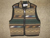 CHICOS * Womens sz 0 SMALL black VEST Aztec Design Full Zipper and shirt in Schaumburg, Illinois